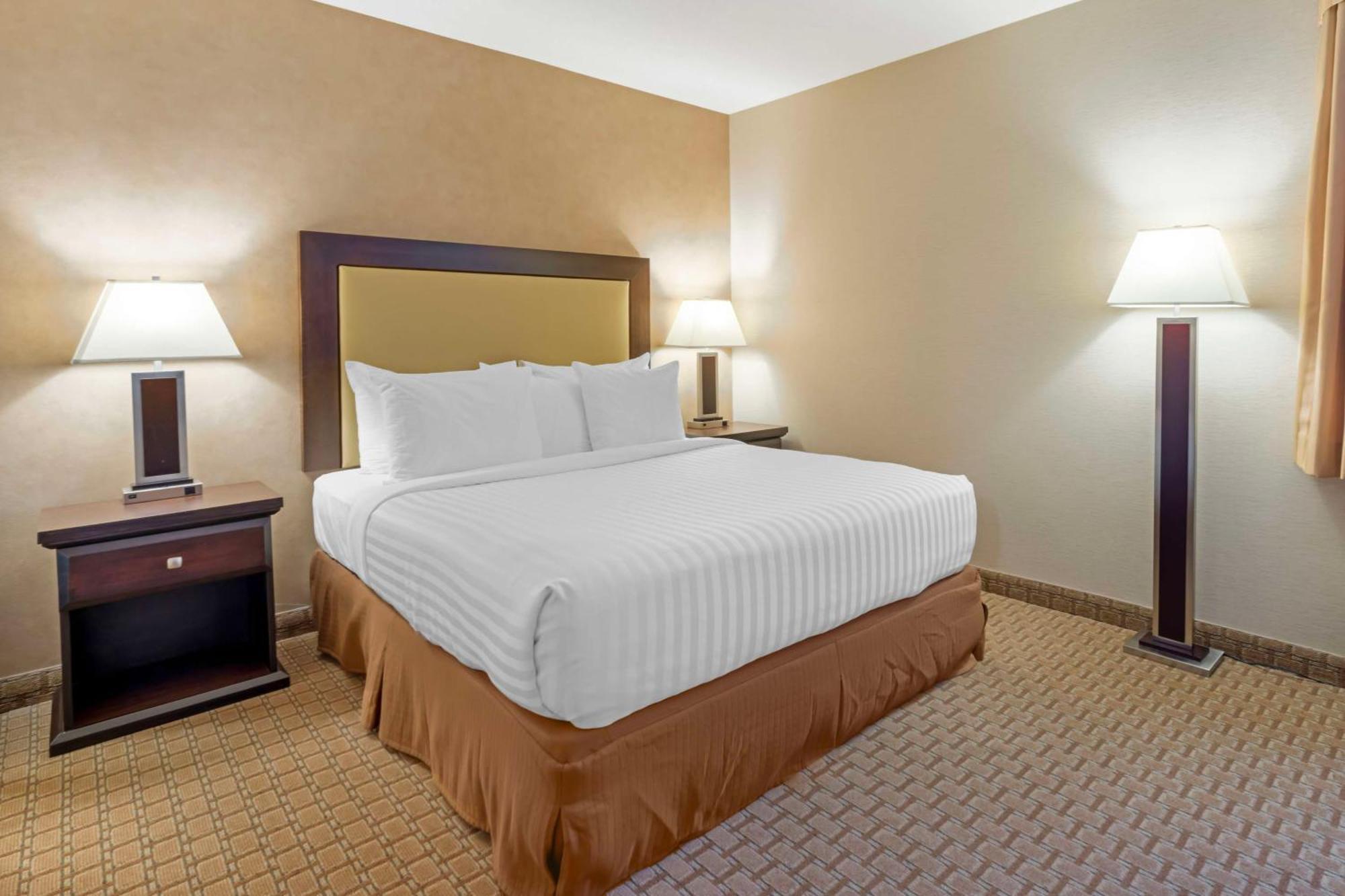 Best Western Plus Emerald Isle Hotel Sidney Exterior foto