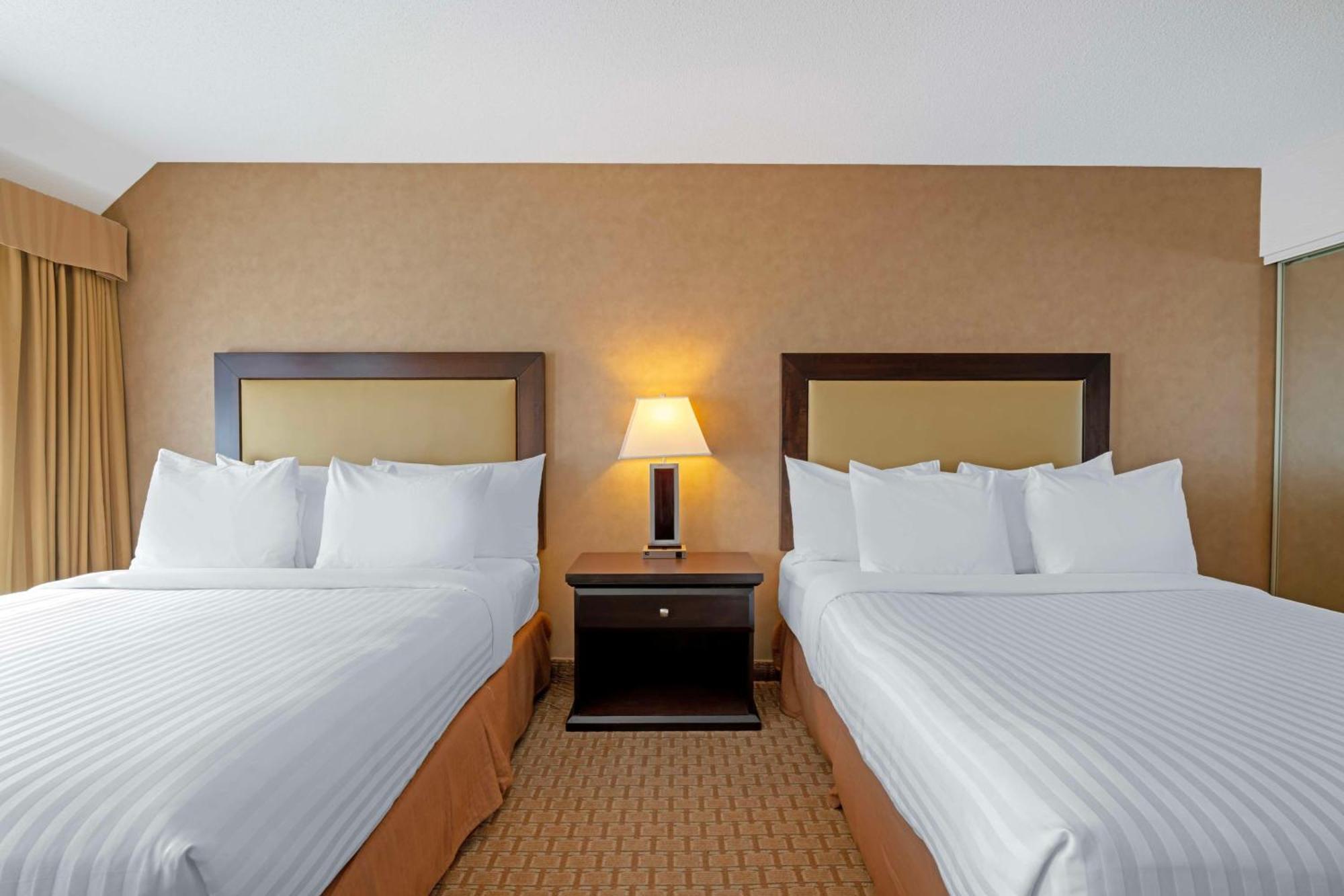 Best Western Plus Emerald Isle Hotel Sidney Exterior foto