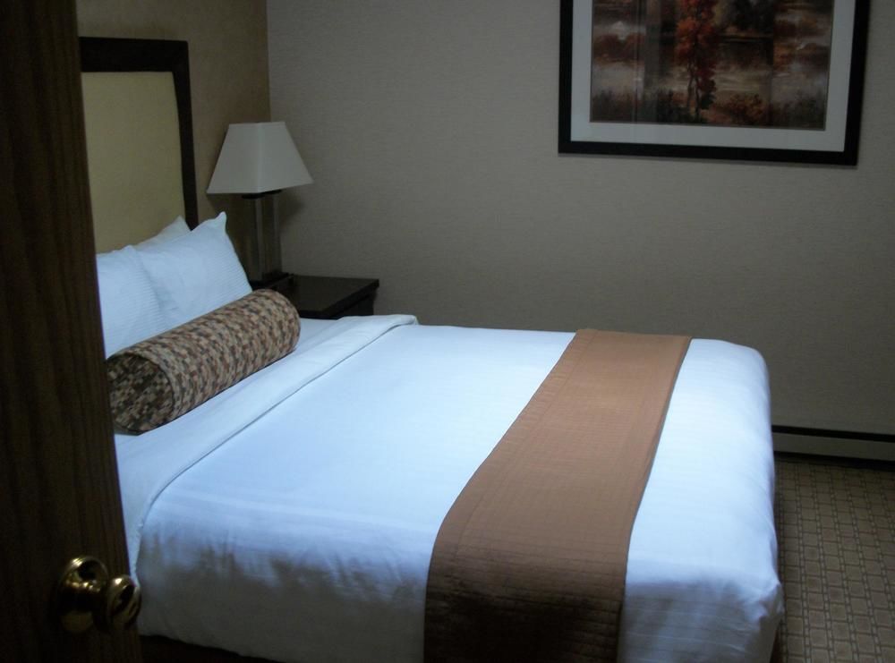 Best Western Plus Emerald Isle Hotel Sidney Exterior foto