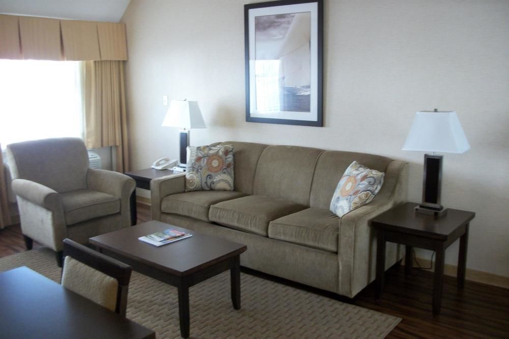 Best Western Plus Emerald Isle Hotel Sidney Exterior foto